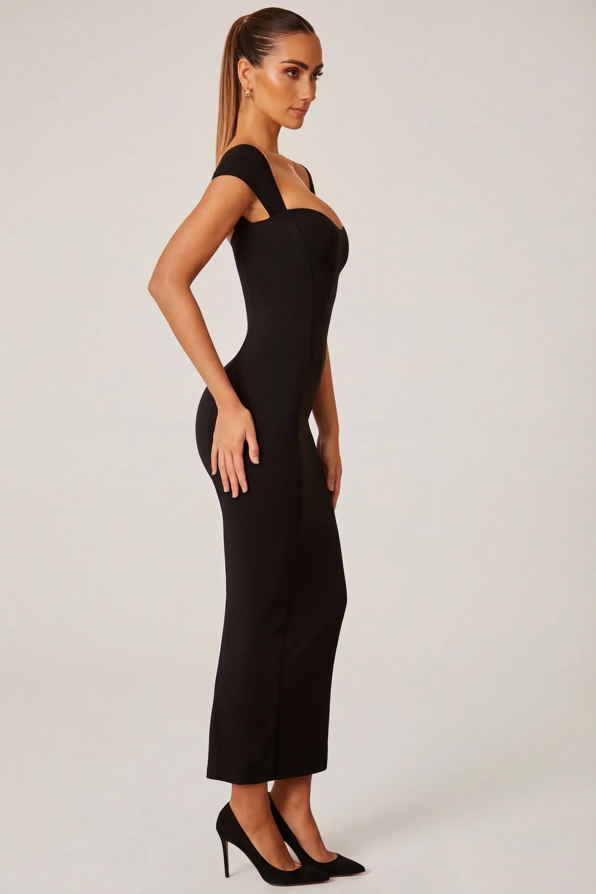 Ellie | Sweetheart Heart-Detail Maxi Dress