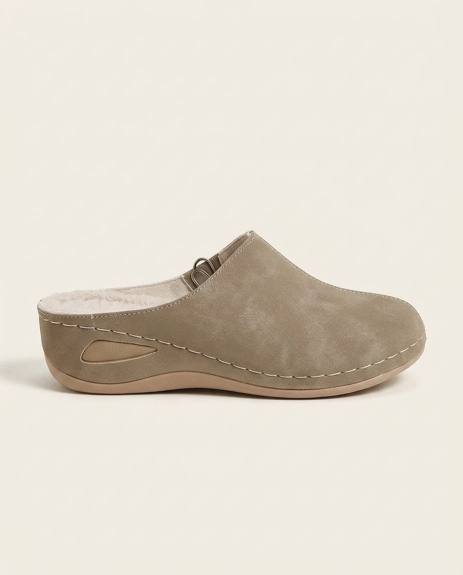 Amelie | Closed-Toe Lined Clogs