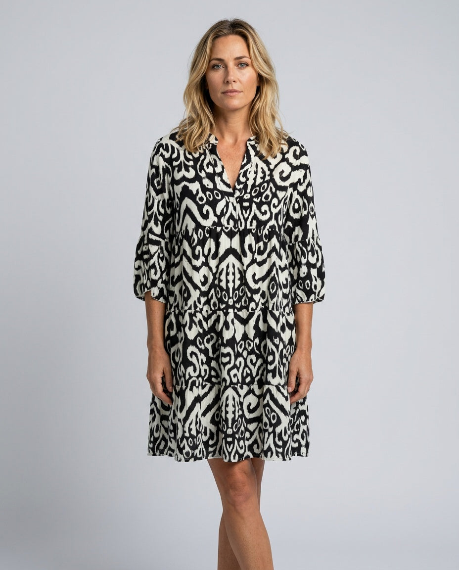 Noor | Printed V-Neck 3/4 Sleeve Midi Dress