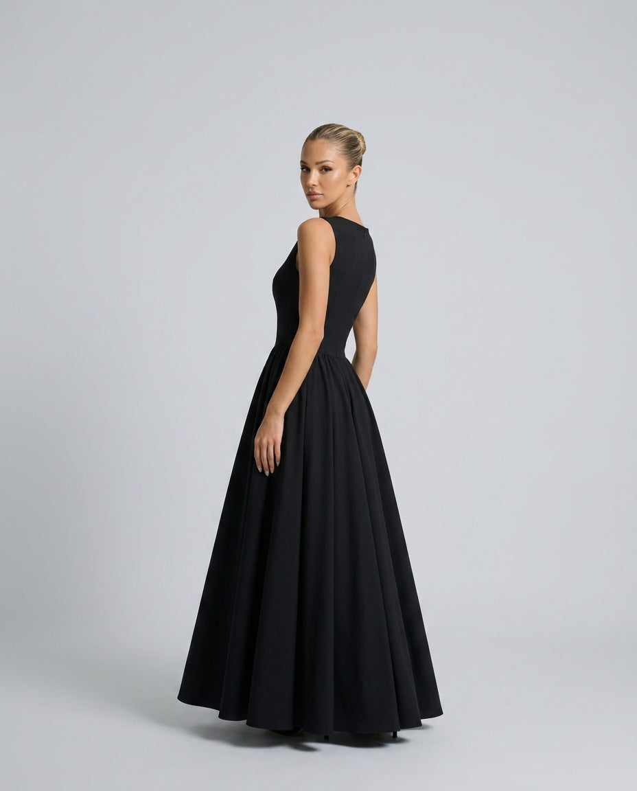 Vienne | Classic A-Line Maxi Dress